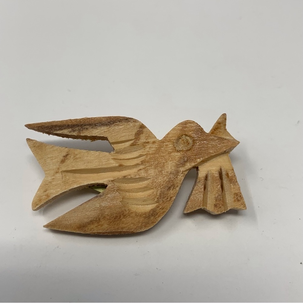 Genuine Grade A Olive Wood Dove Peace Pigeon Bird Brooch